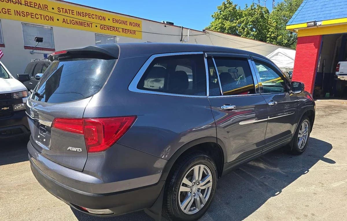 2018 HONDA PILOT LX 4