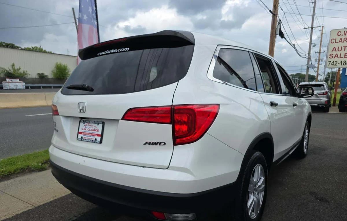 2018 HONDA PILOT LX 4