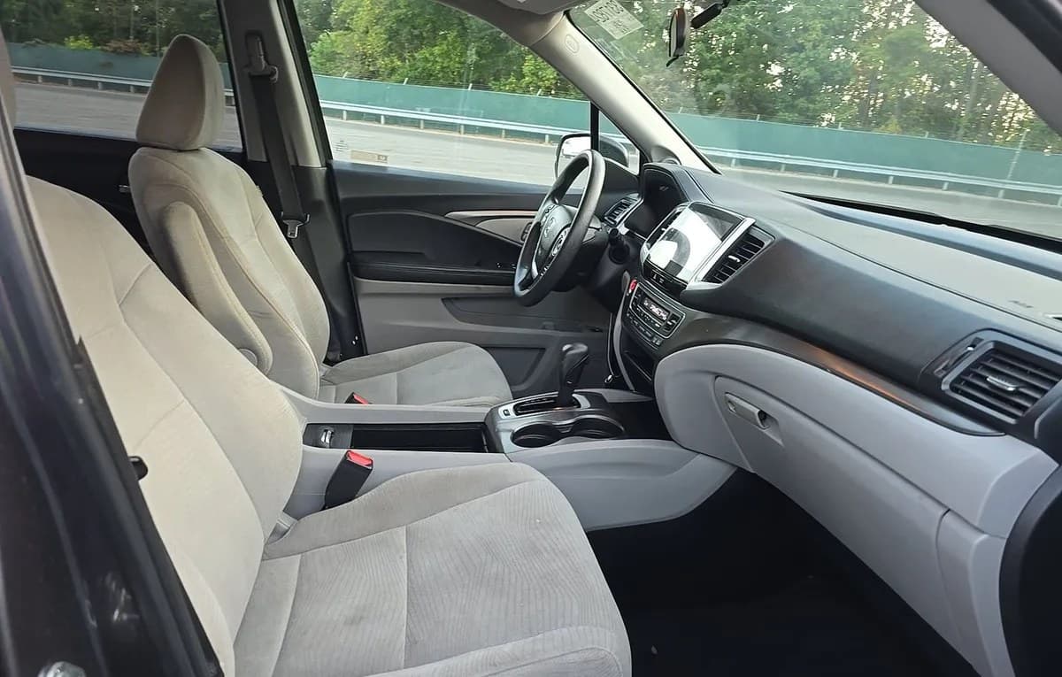 2018 HONDA PILOT EX 5