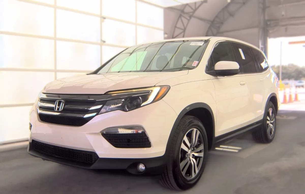 2017 HONDA PILOT EX 2