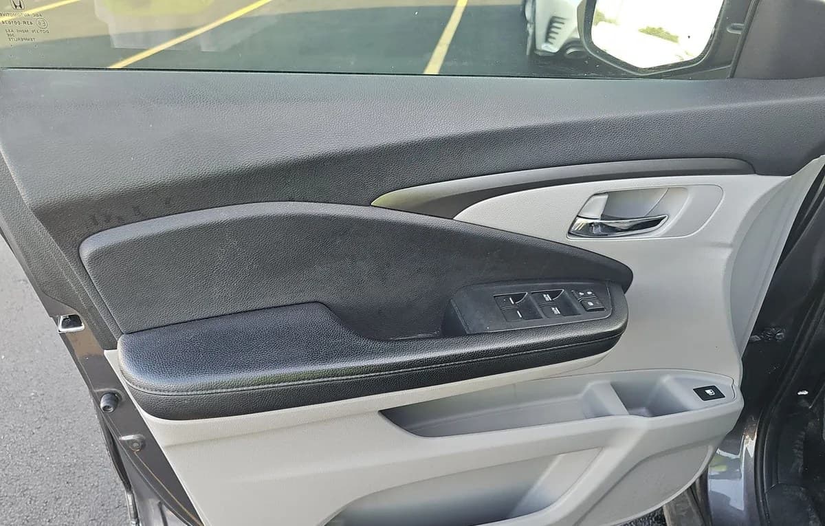 2019 HONDA PILOT EX 6
