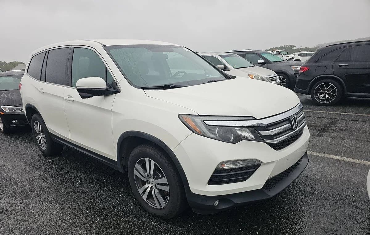 2017 HONDA PILOT EX 4