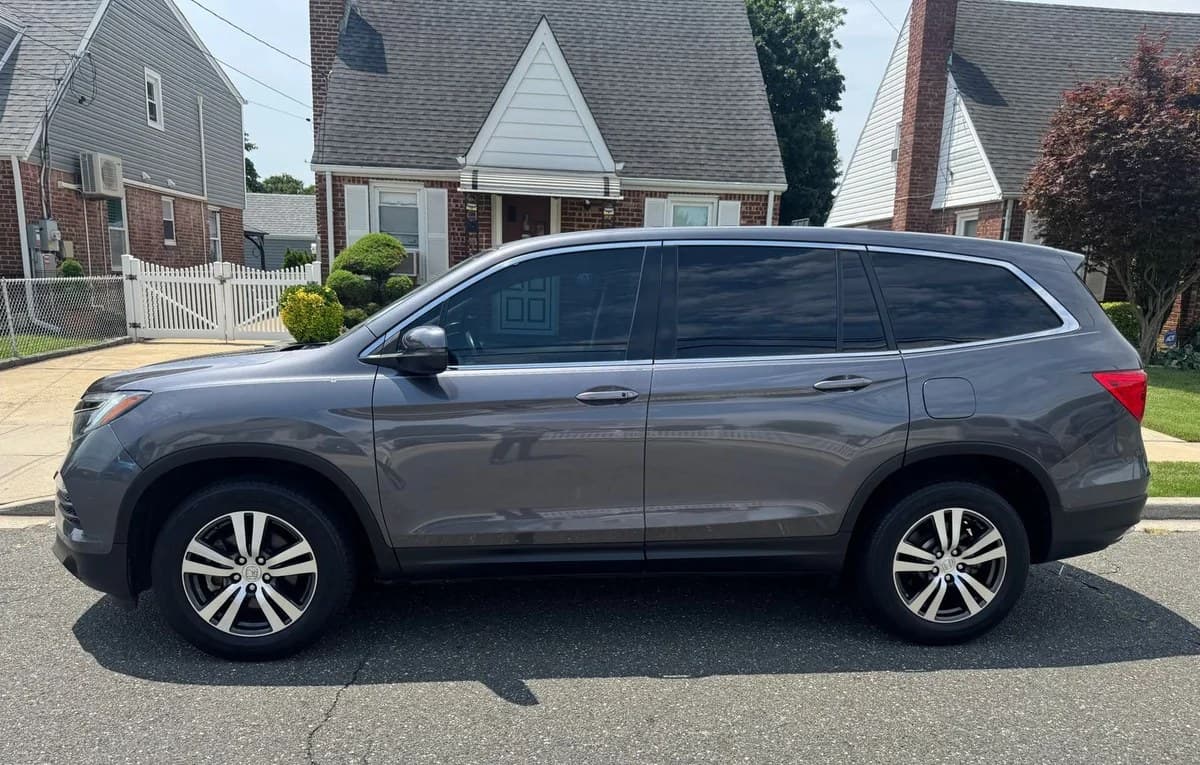 2017 HONDA PILOT EX-L 4