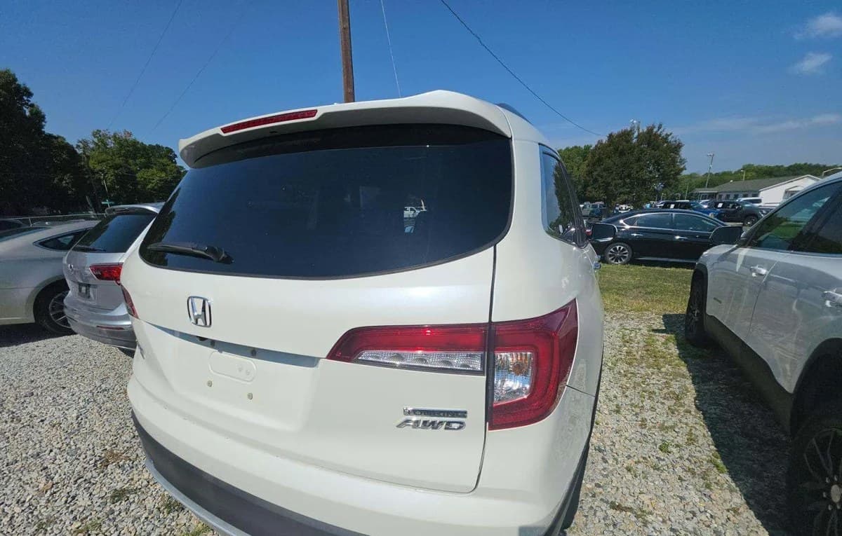 2019 HONDA PILOT TOURING 7-PASSENGER 4