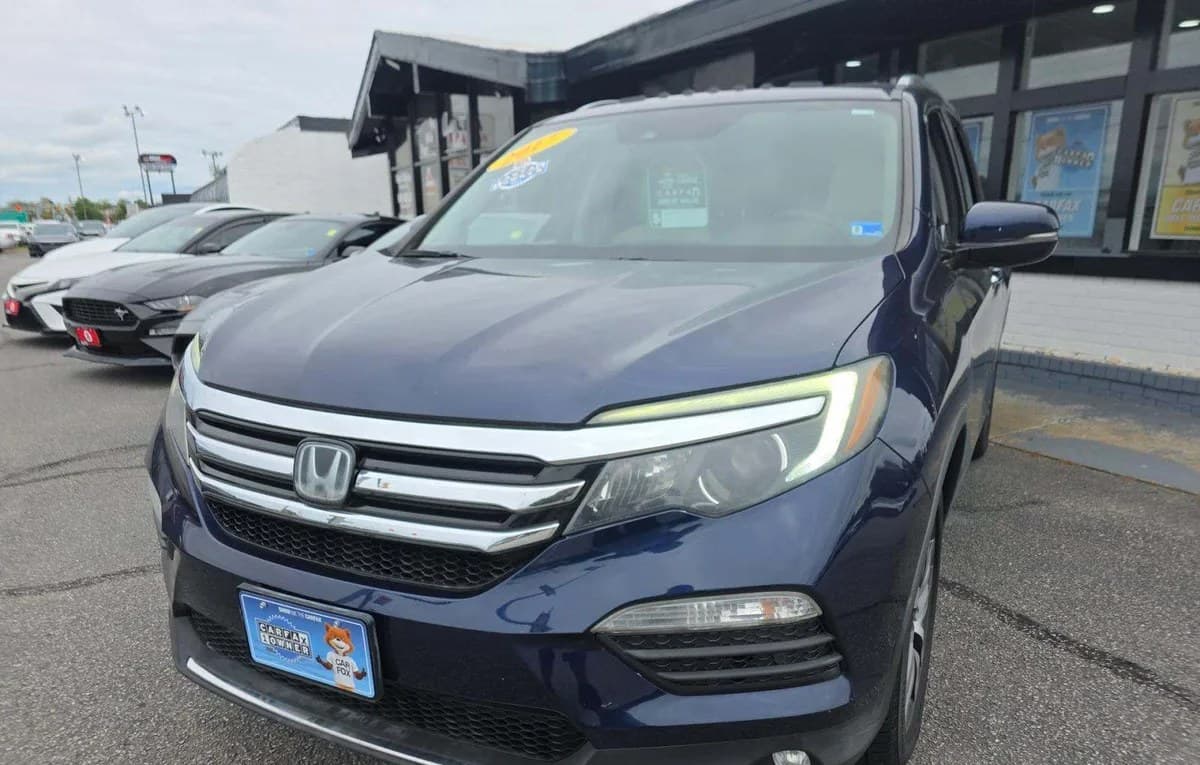 2017 HONDA PILOT Touring 2