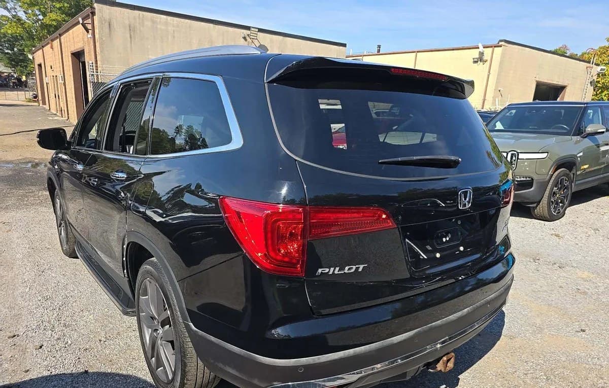 2017 HONDA PILOT Touring 3