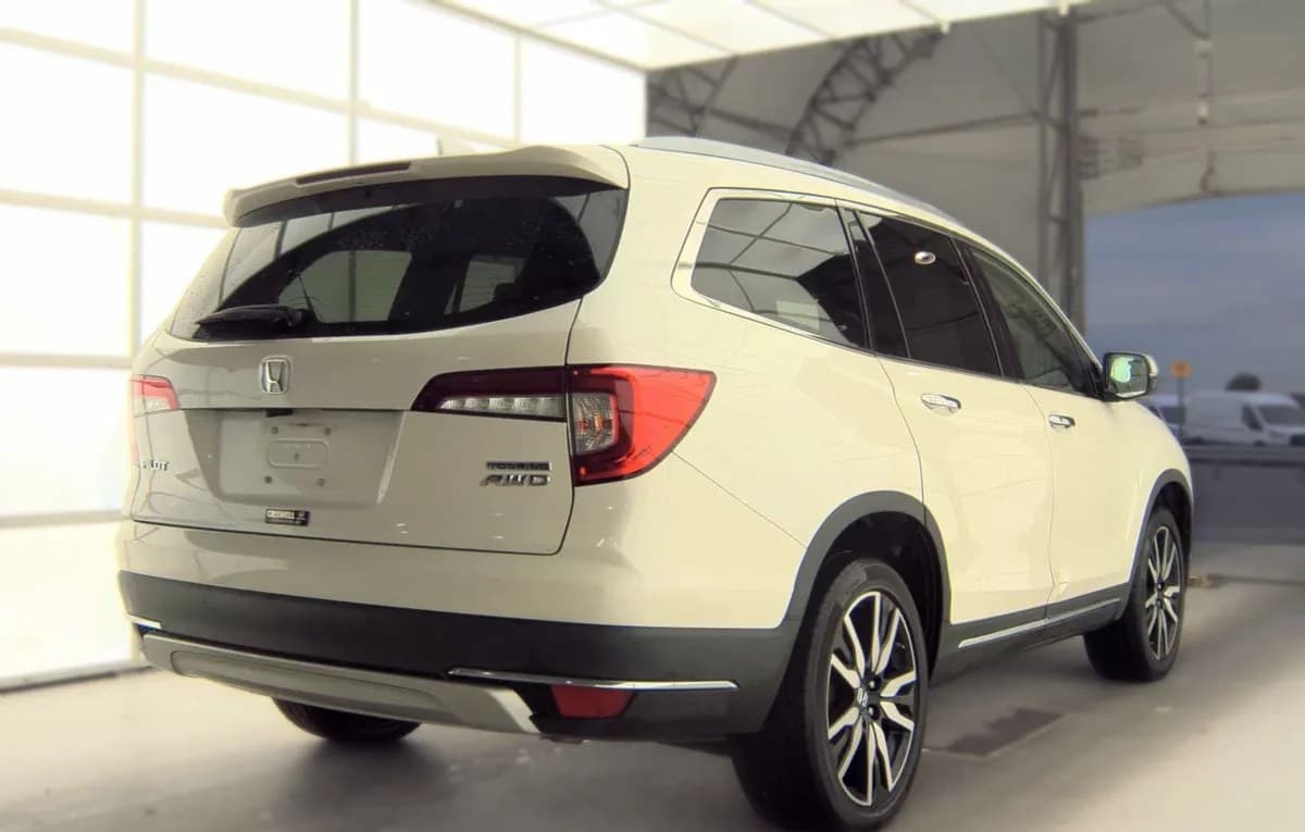 2019 HONDA PILOT Touring 3
