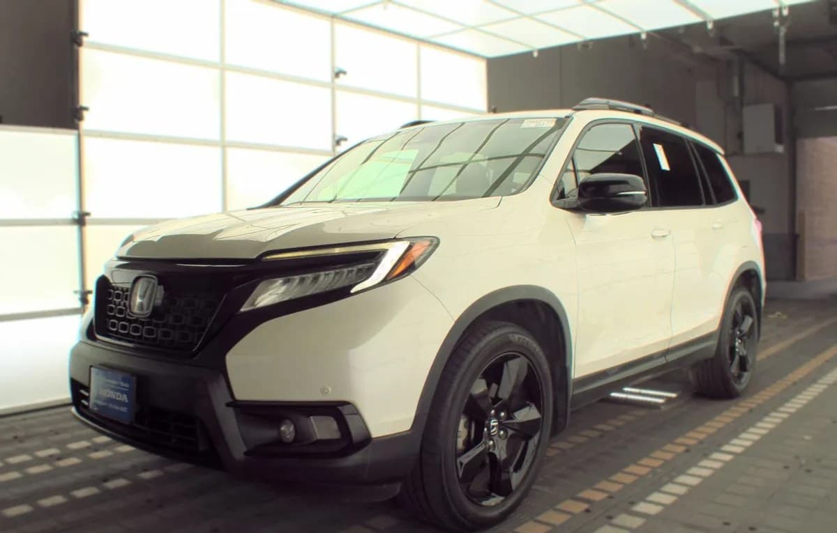 2019 HONDA PASSPORT Elite 2