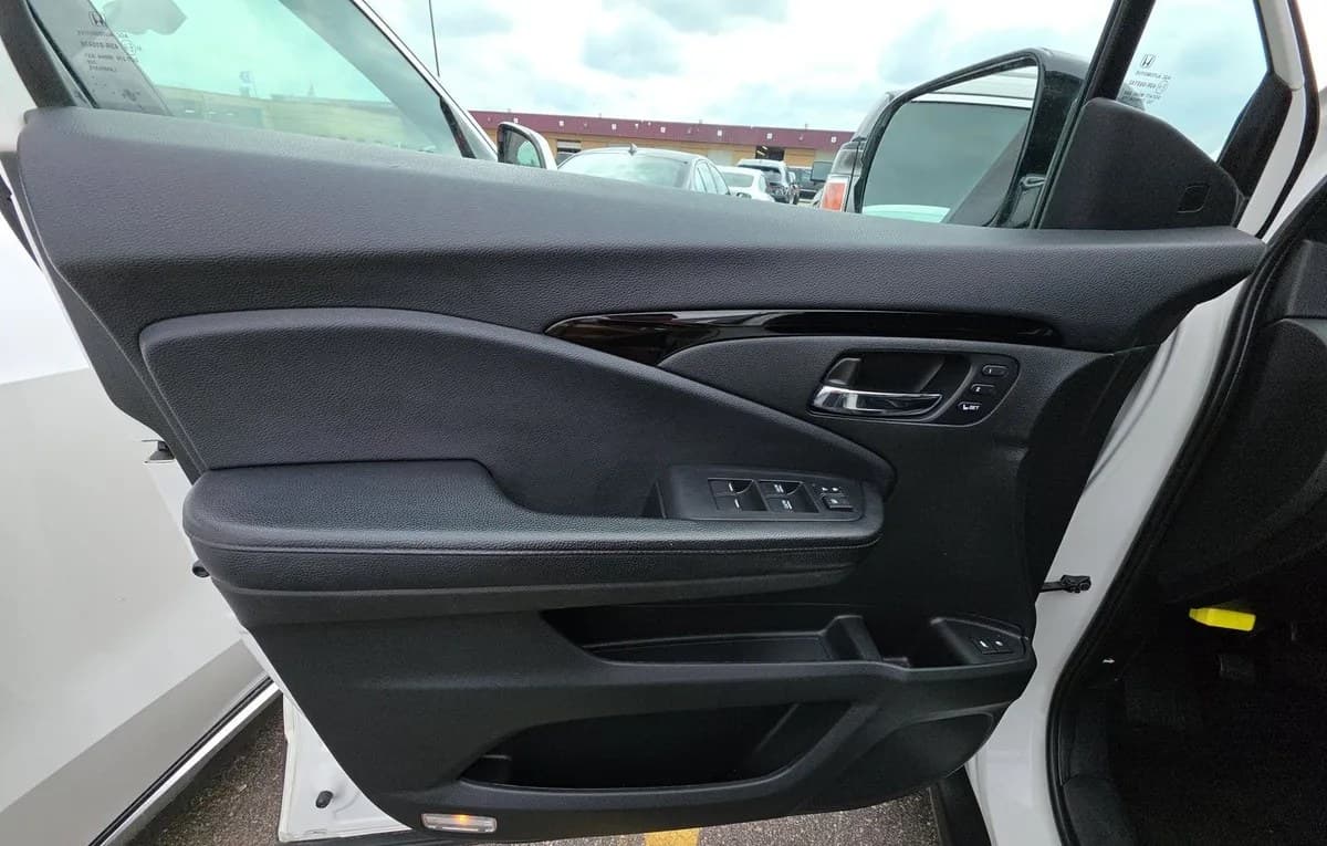 2019 HONDA PASSPORT Elite 6