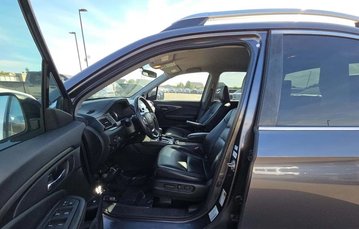 2017 HONDA RIDGELINE RTL CREW CAB MEDIUM BED 4
