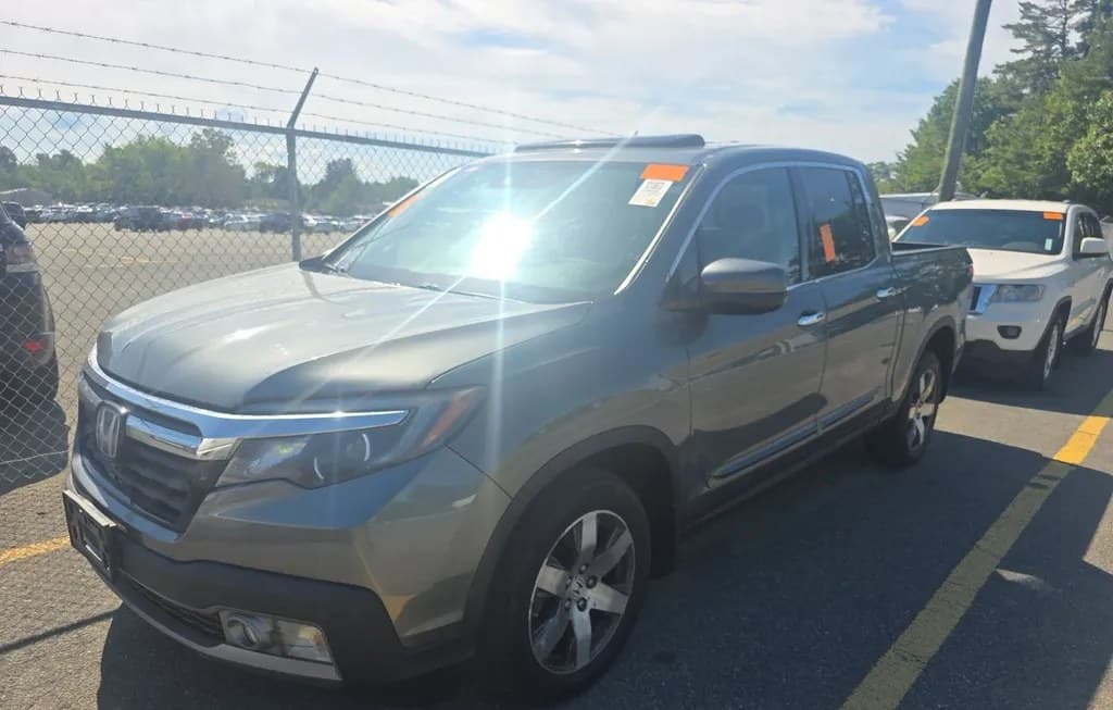 2017 HONDA RIDGELINE RTL-E CREW CAB MEDIUM BED 1