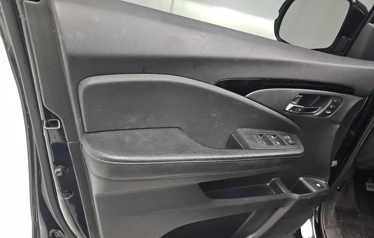 2018 HONDA RIDGELINE RTL-E CREW CAB MEDIUM BED 6