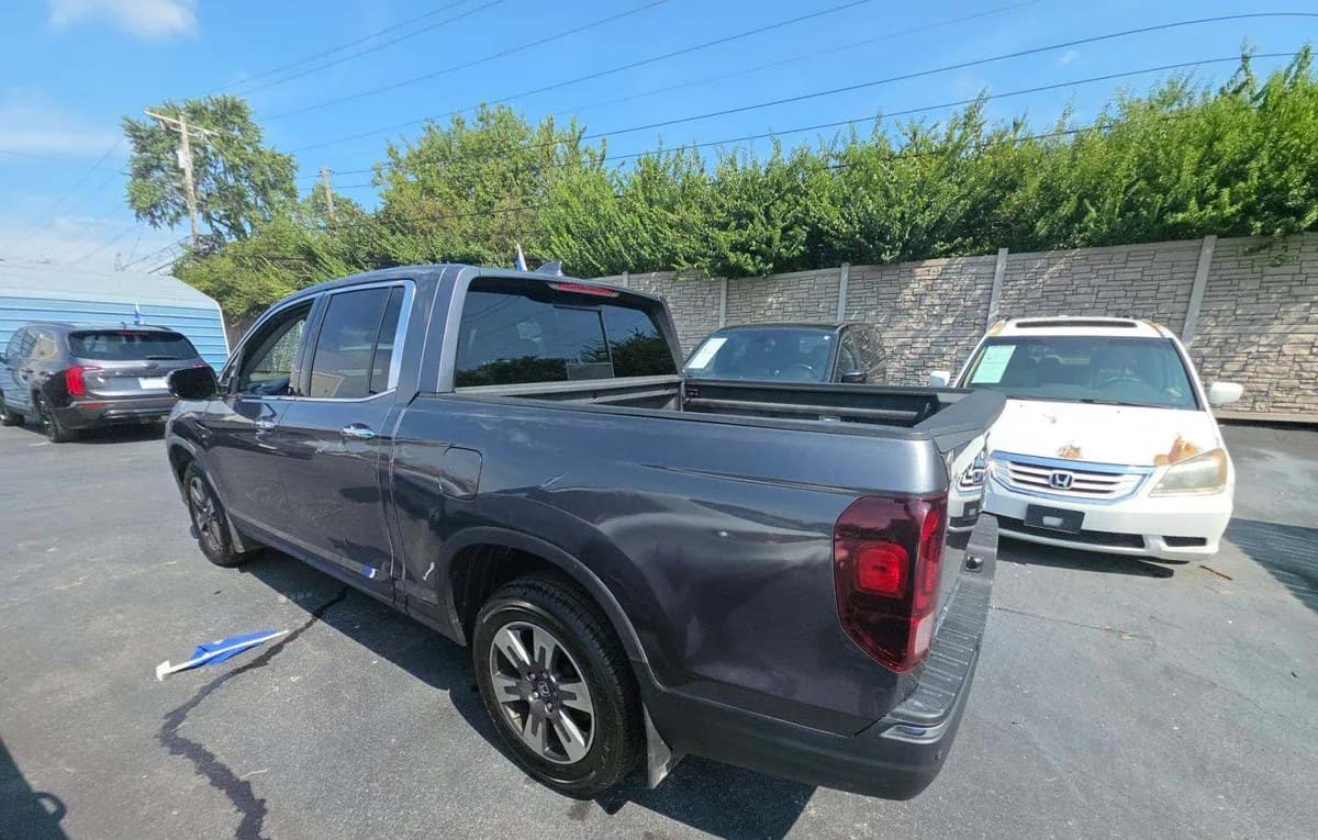 2017 HONDA RIDGELINE RTL-E CREW CAB MEDIUM BED 3