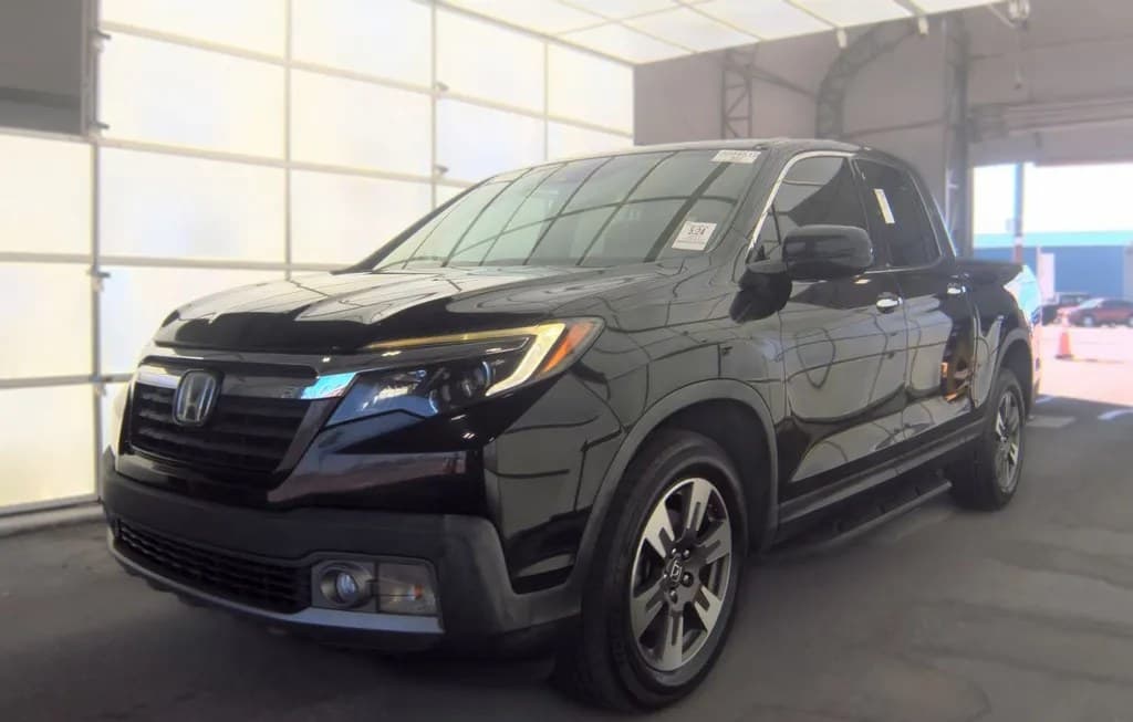 2017 HONDA RIDGELINE RTL-E CREW CAB MEDIUM BED 1