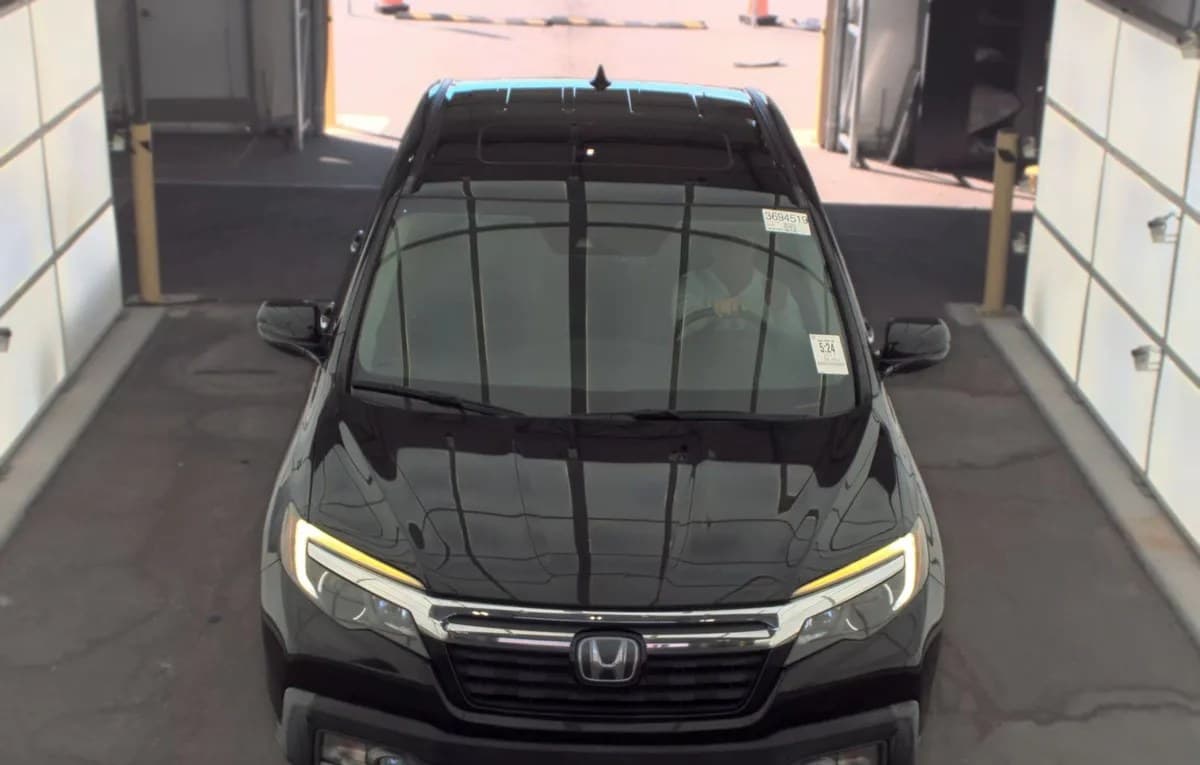 2017 HONDA RIDGELINE RTL-E CREW CAB MEDIUM BED 3