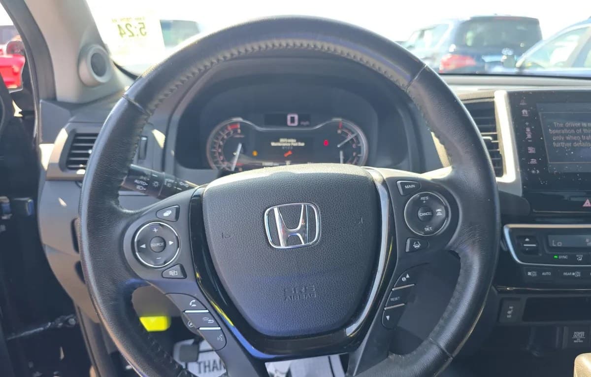 2017 HONDA RIDGELINE RTL-E CREW CAB MEDIUM BED 7
