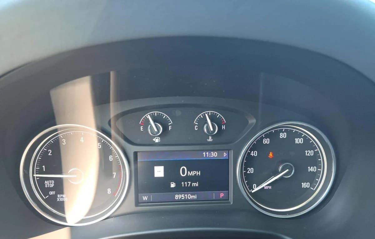 2021 BUICK ENCLAVE Essence 6