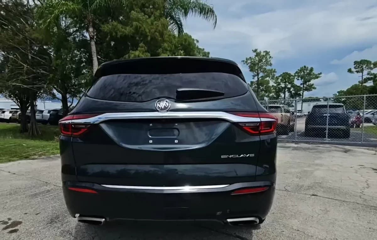 2019 BUICK ENCLAVE Essence 3