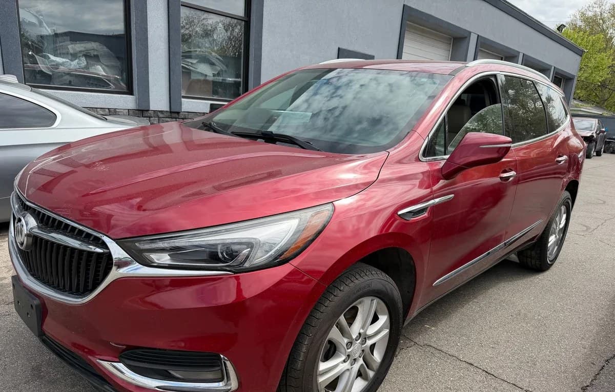 2019 BUICK ENCLAVE Essence 2