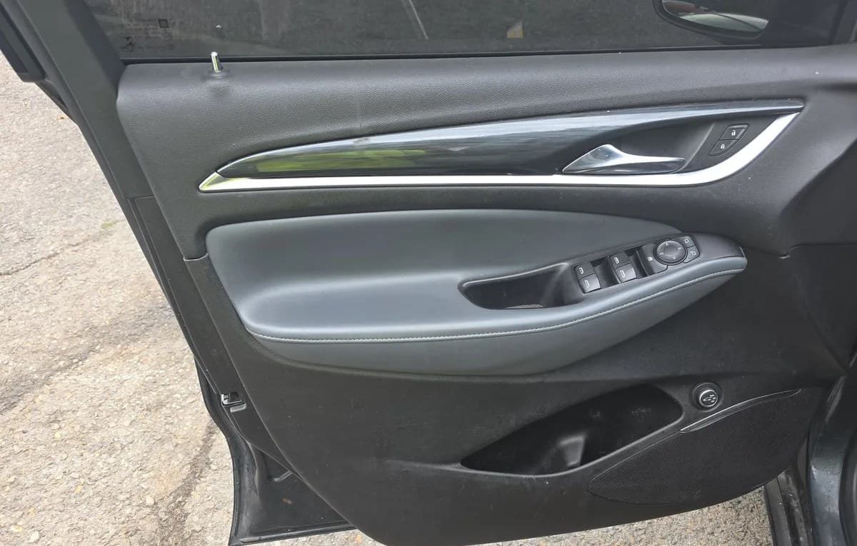 2020 BUICK ENCLAVE Essence 5