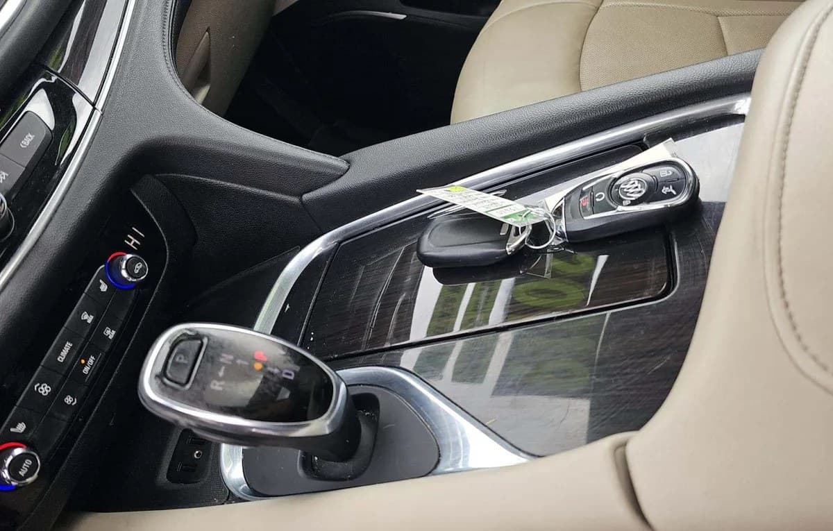 2019 BUICK ENCLAVE ESSENCE 1SL 5
