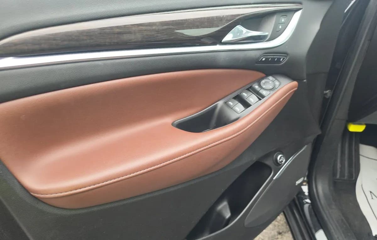 2019 BUICK ENCLAVE Avenir 6