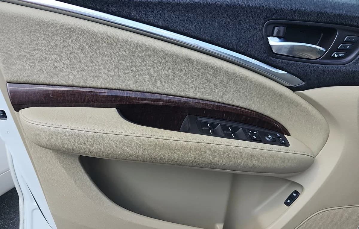 2017 ACURA MDX W/TECHNOLOGY Package 6