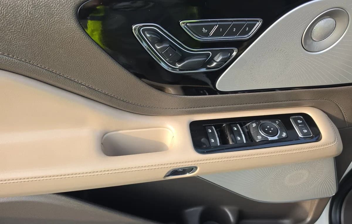 2020 LINCOLN AVIATOR Reserve 6