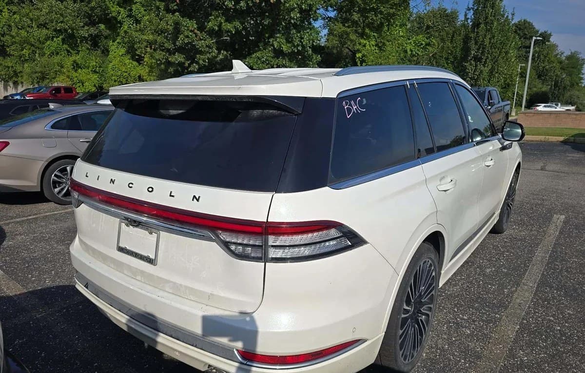 2020 LINCOLN AVIATOR BLACK Label 4