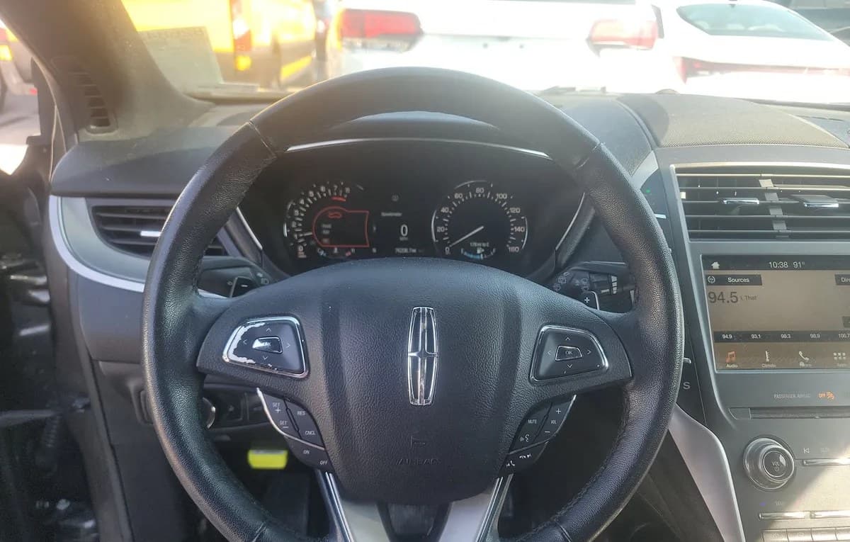 2017 LINCOLN MKC Premiere 7