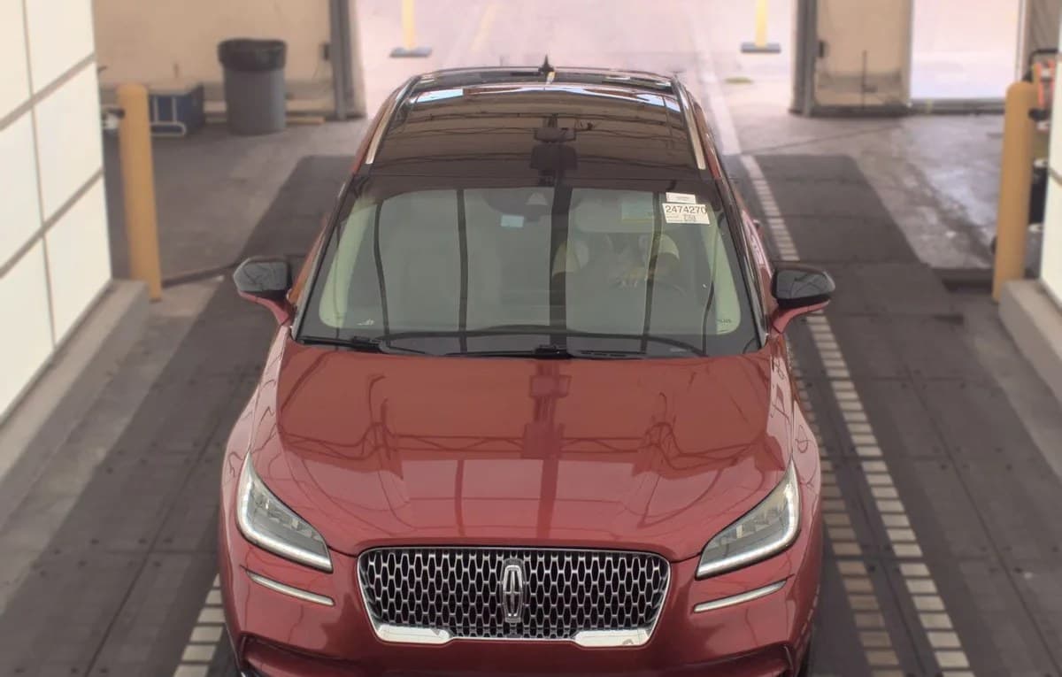 2020 LINCOLN CORSAIR Standard 3
