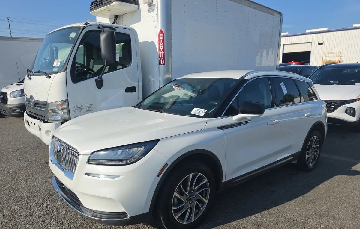 2022 LINCOLN CORSAIR Standard 2