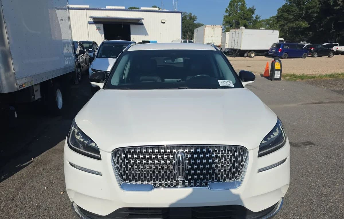 2022 LINCOLN CORSAIR Standard 3