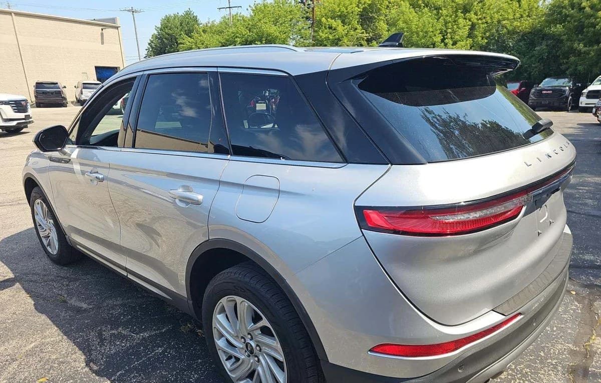 2020 LINCOLN CORSAIR Standard 3