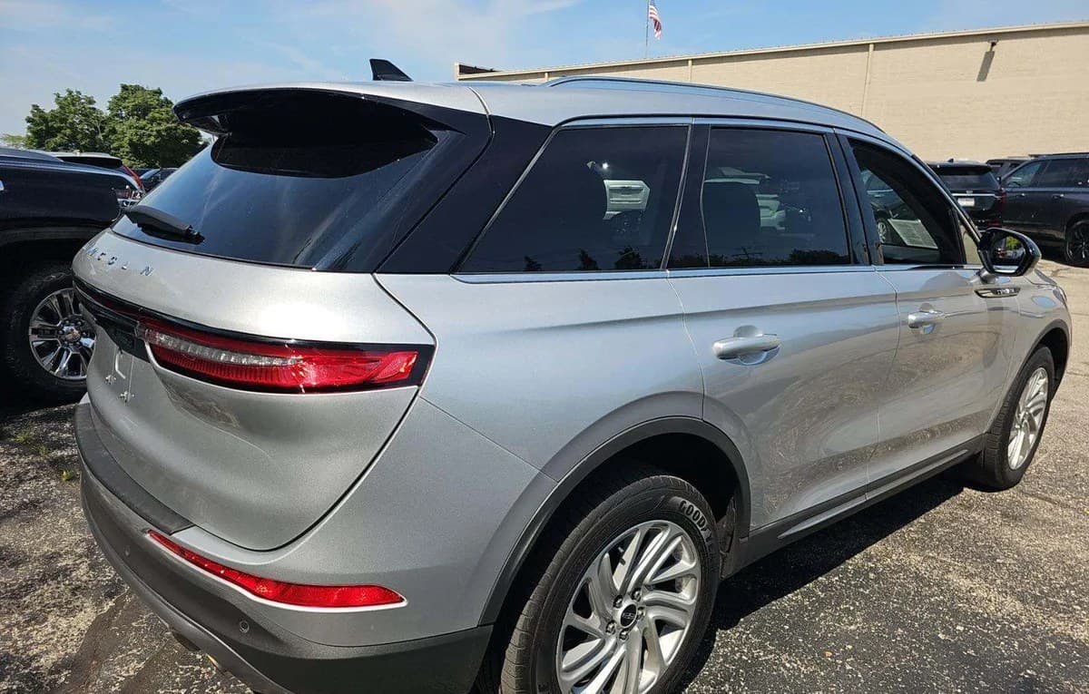 2020 LINCOLN CORSAIR Standard 4