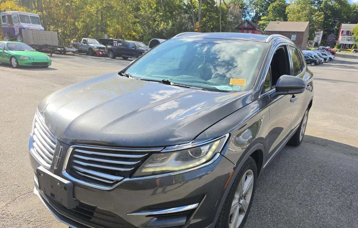 2018 LINCOLN MKC Premiere 2