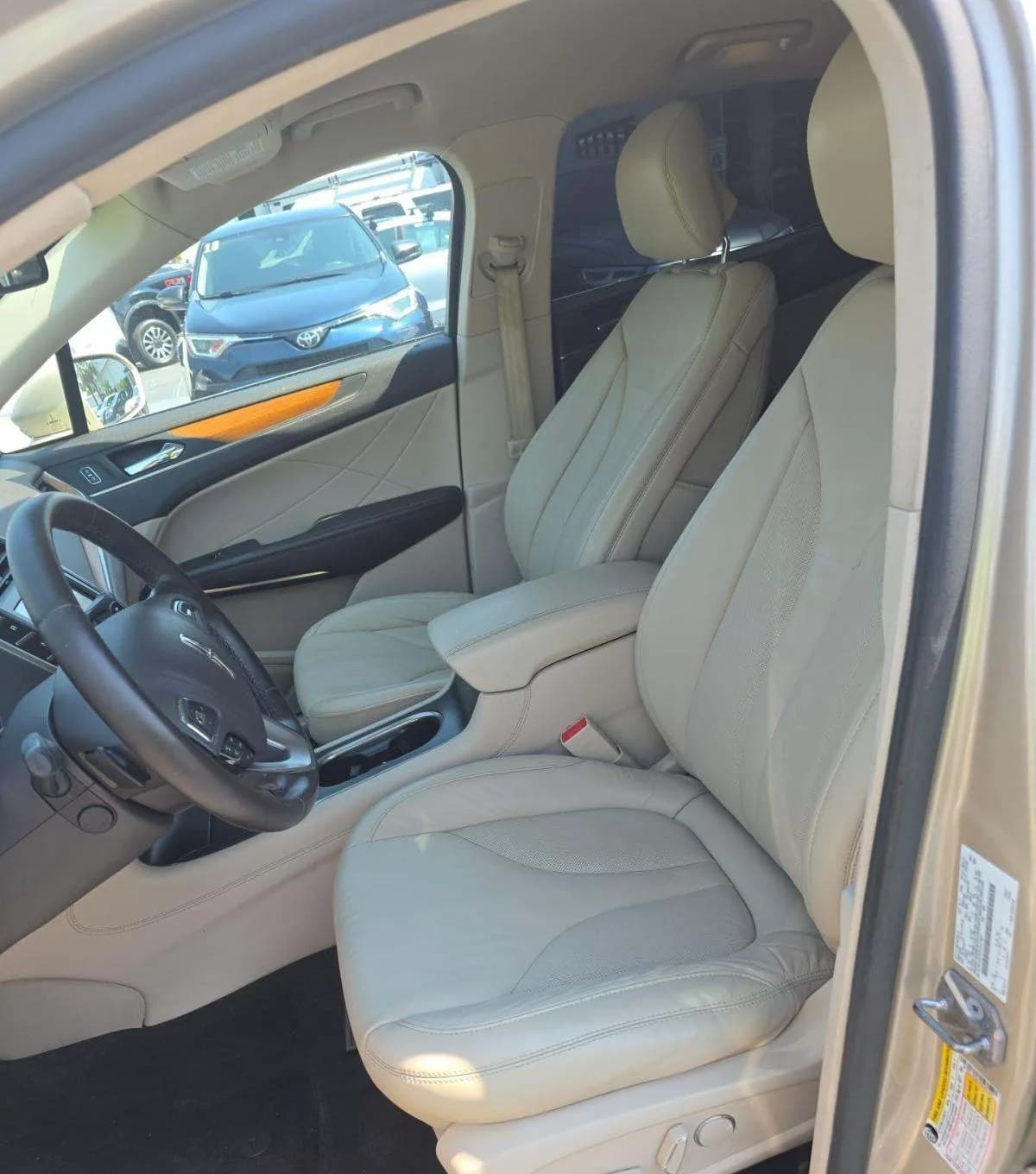 2017 LINCOLN MKC Select 3