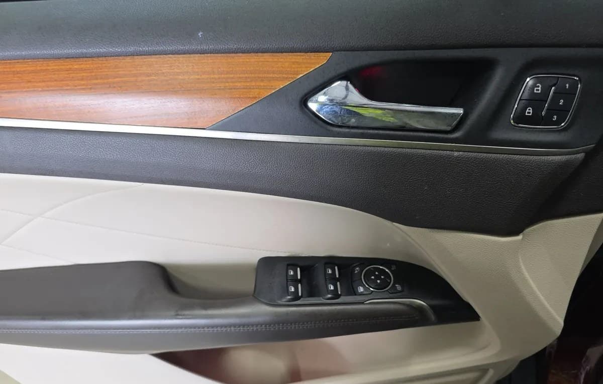 2017 LINCOLN MKC Select 6