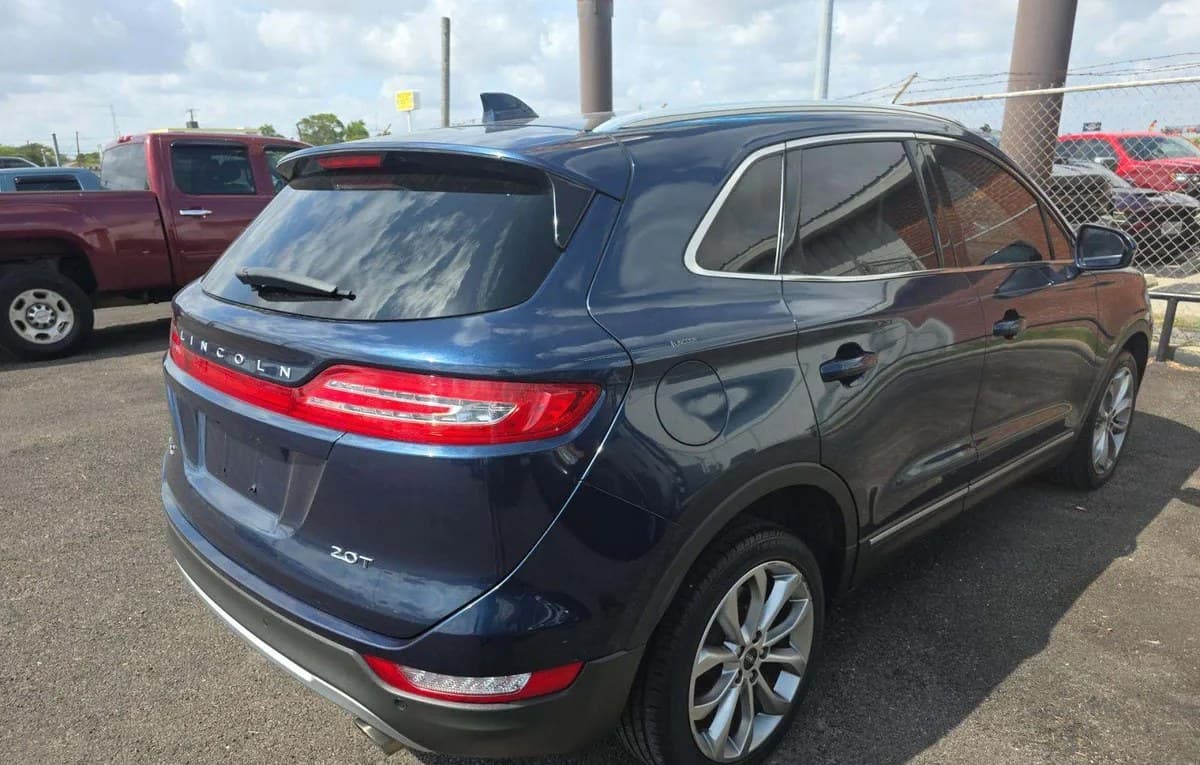 2017 LINCOLN MKC Select 3