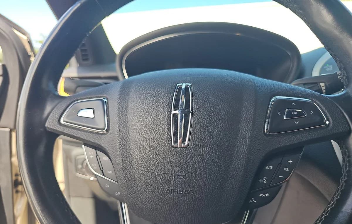 2017 LINCOLN MKC Select 7
