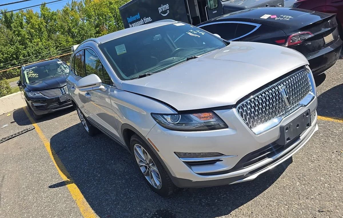 2019 LINCOLN MKC Select 3