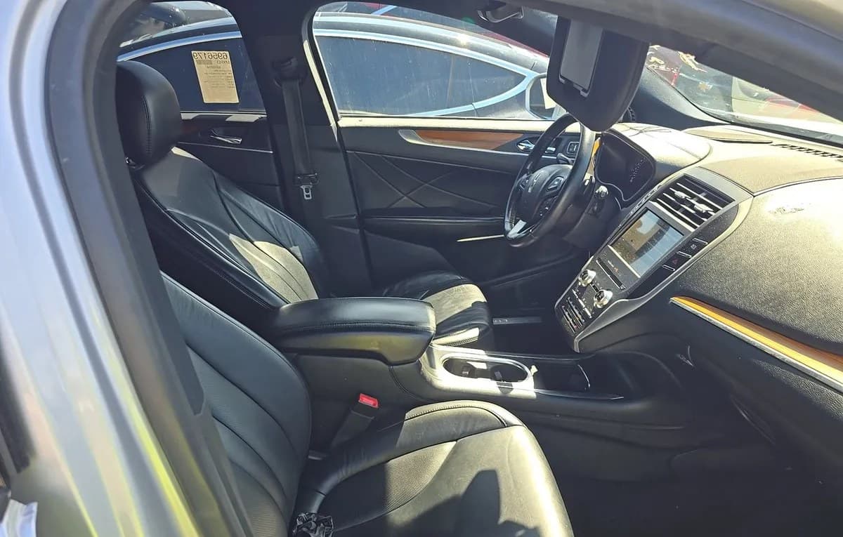2019 LINCOLN MKC Select 4