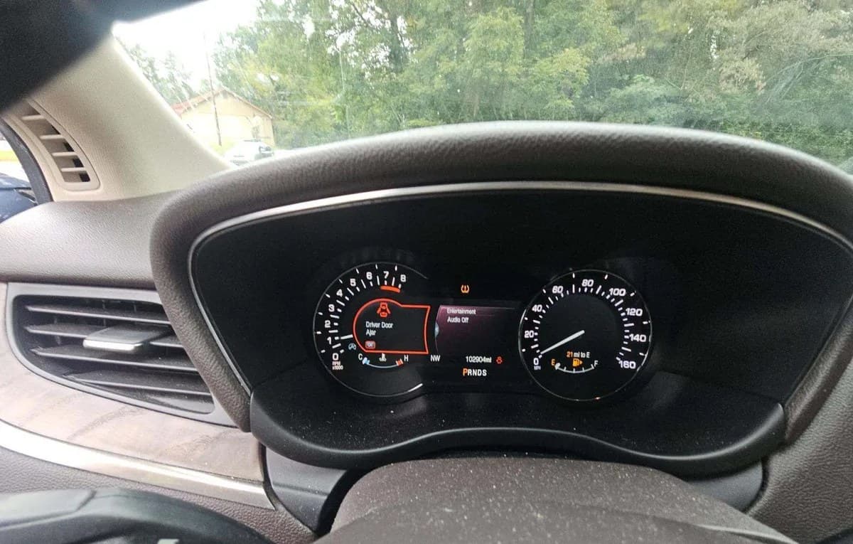 2019 LINCOLN MKC RESERVE 6
