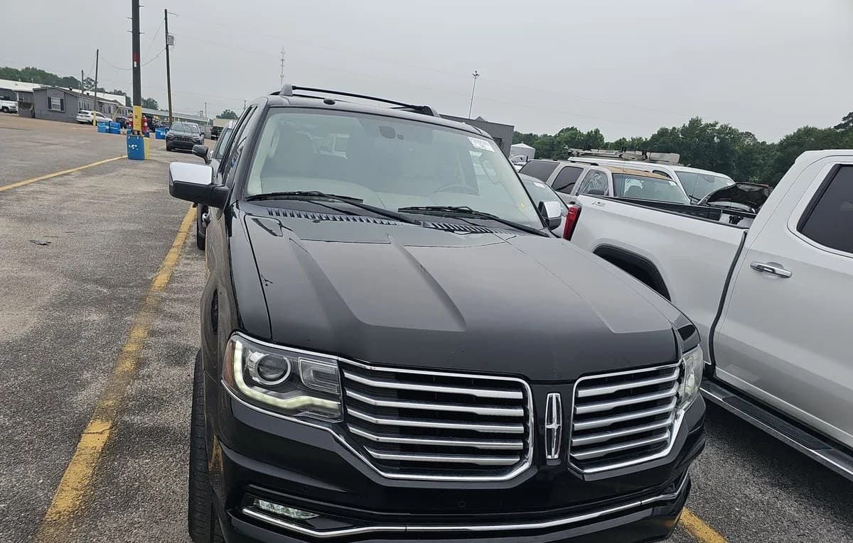2017 LINCOLN NAVIGATOR Select 3