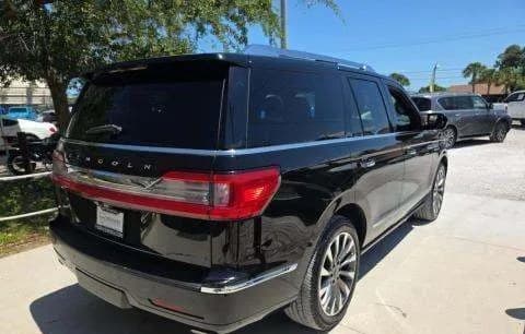 2018 LINCOLN NAVIGATOR Select 4