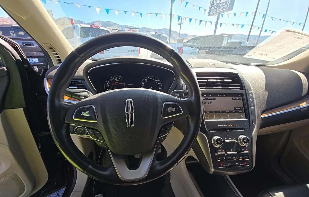 2017 LINCOLN MKC Select 7
