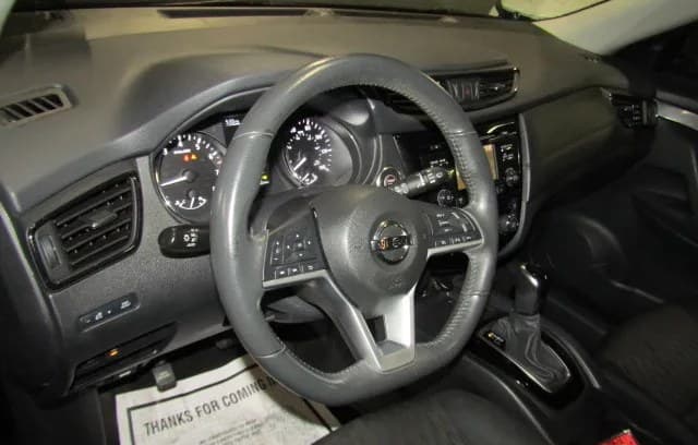 2017 NISSAN ROGUE SV 5