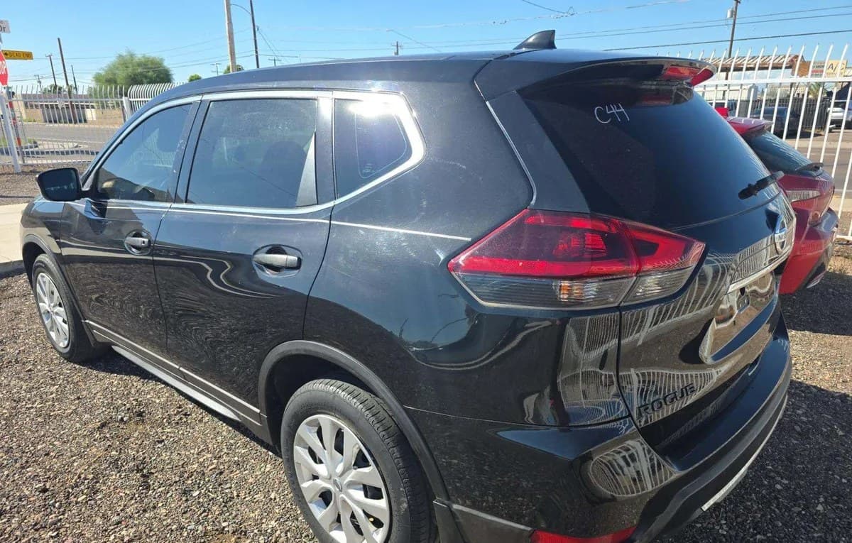 2019 NISSAN ROGUE S 3