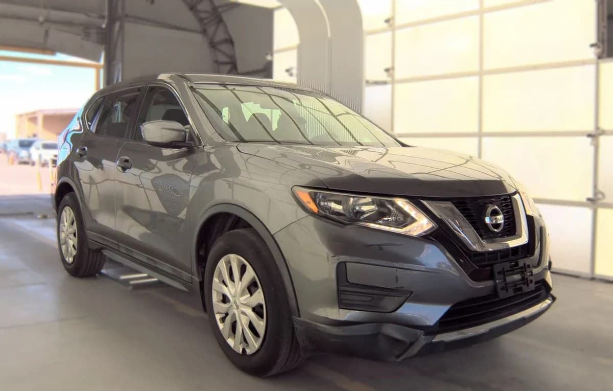 2017 NISSAN ROGUE S 4