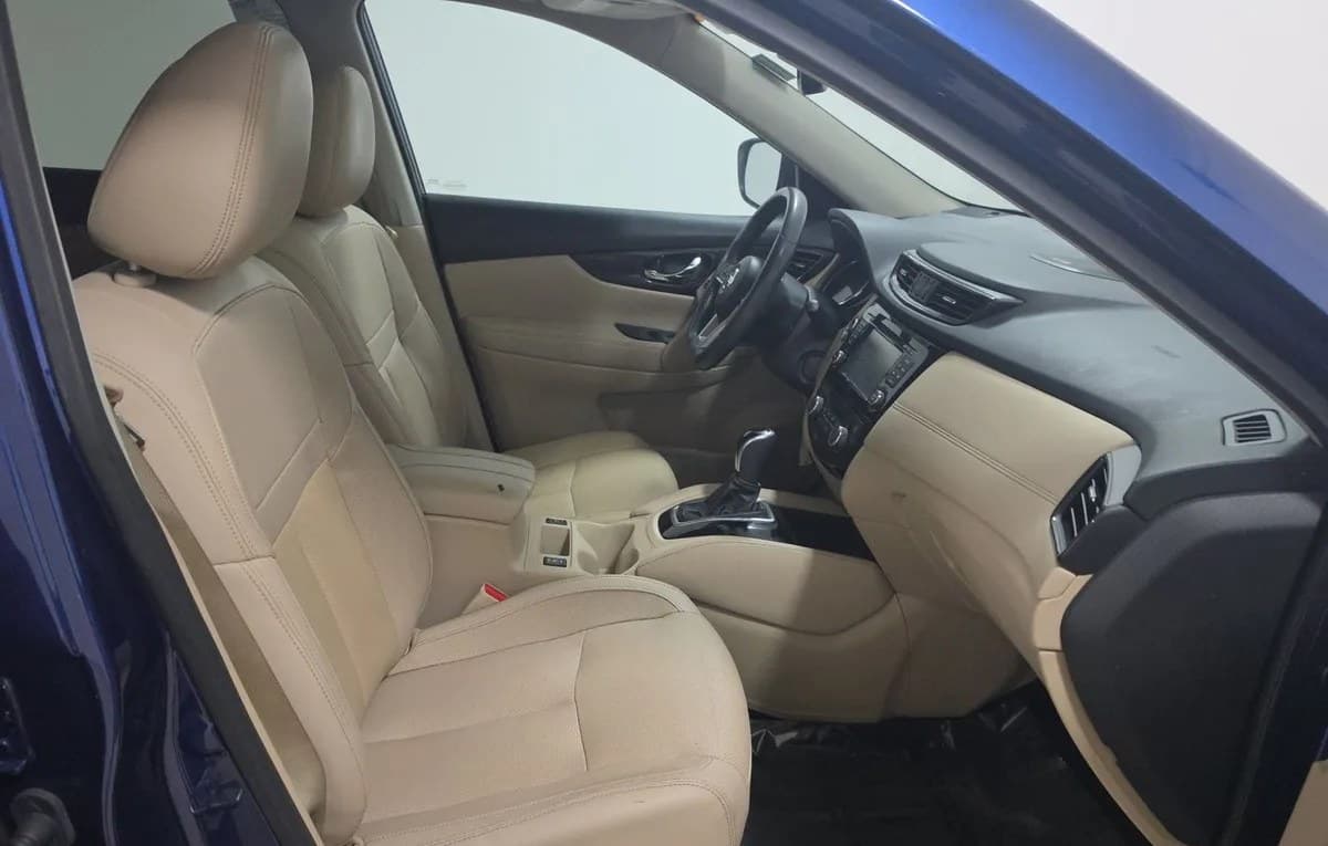 2017 NISSAN ROGUE SL 5